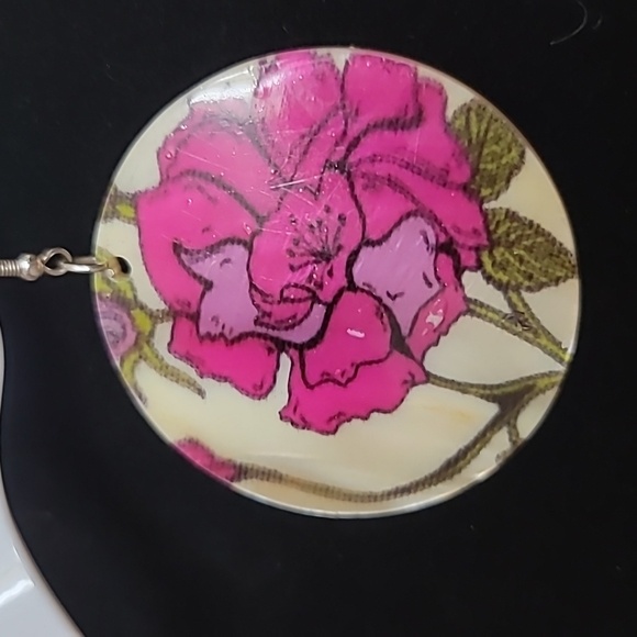 Floral On Shell Earrings - Vintage, Estate - Picture 5 of 6